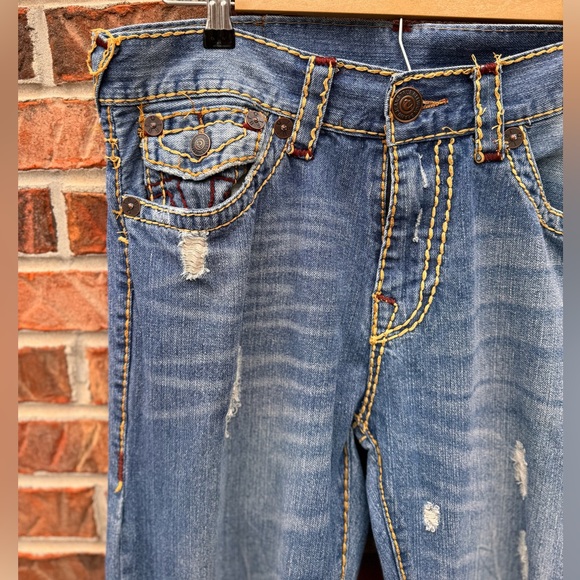 TRUE RELIGION: Men’s 34 Distressed jeans - Picture 8 of 13